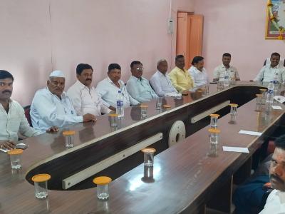 मासिक मिटिंग